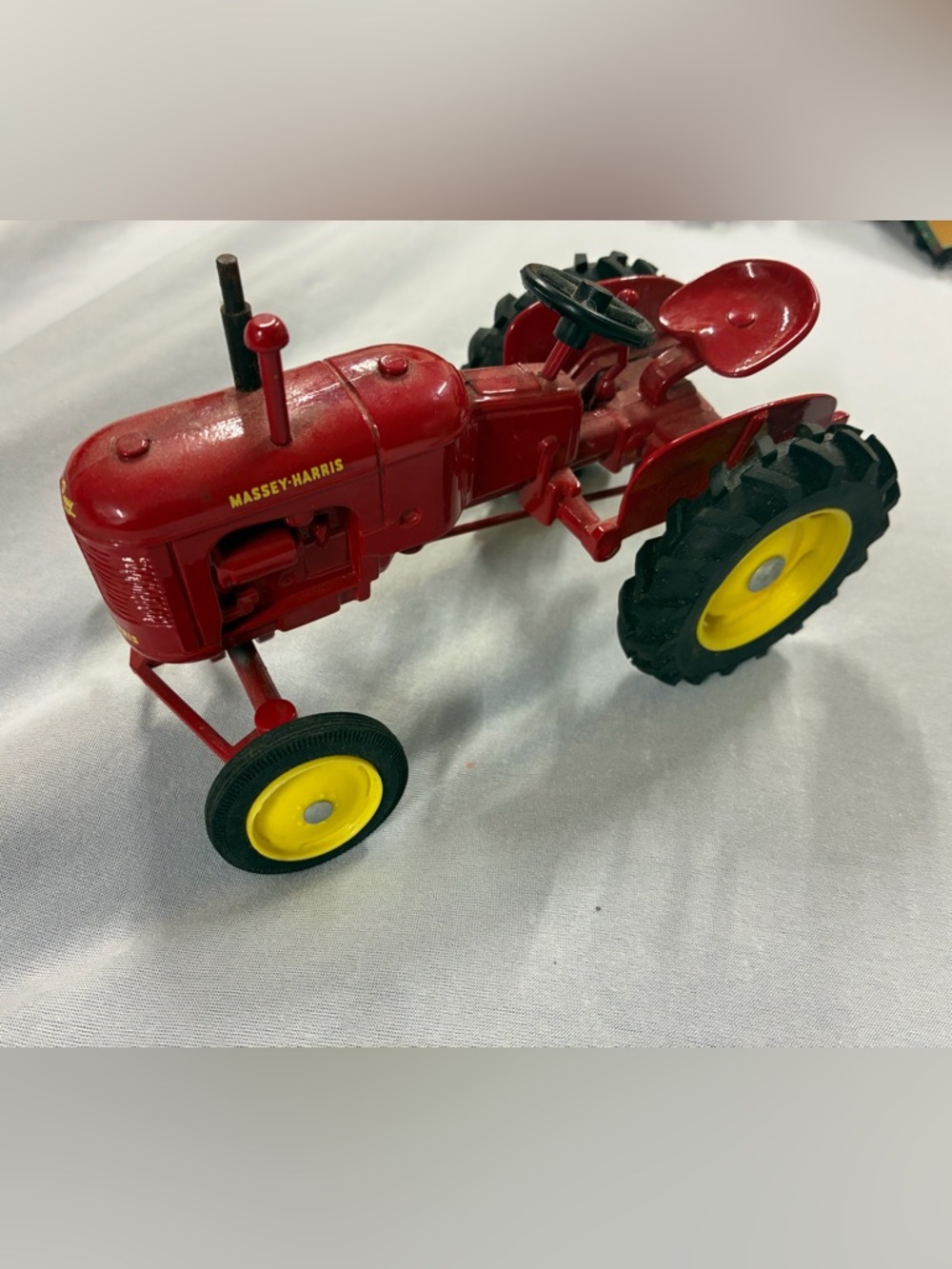 Massey Harris Pony MH Tractor  1948 Pony Antique Series 1/16 Tractor